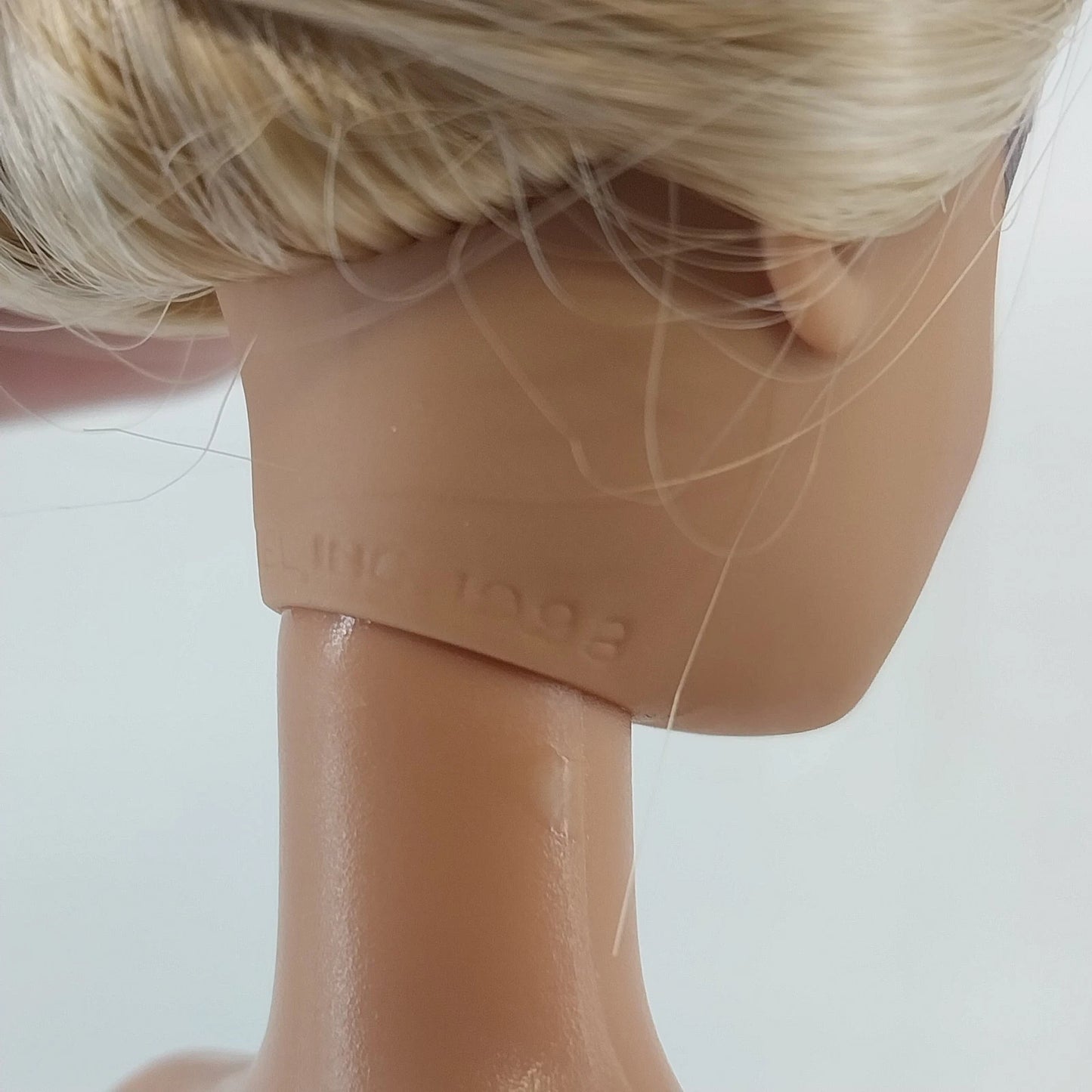 Barbie Doll Mattel 1998 Head 1999 Body Nude Bendable Knees Blonde Purple Lips