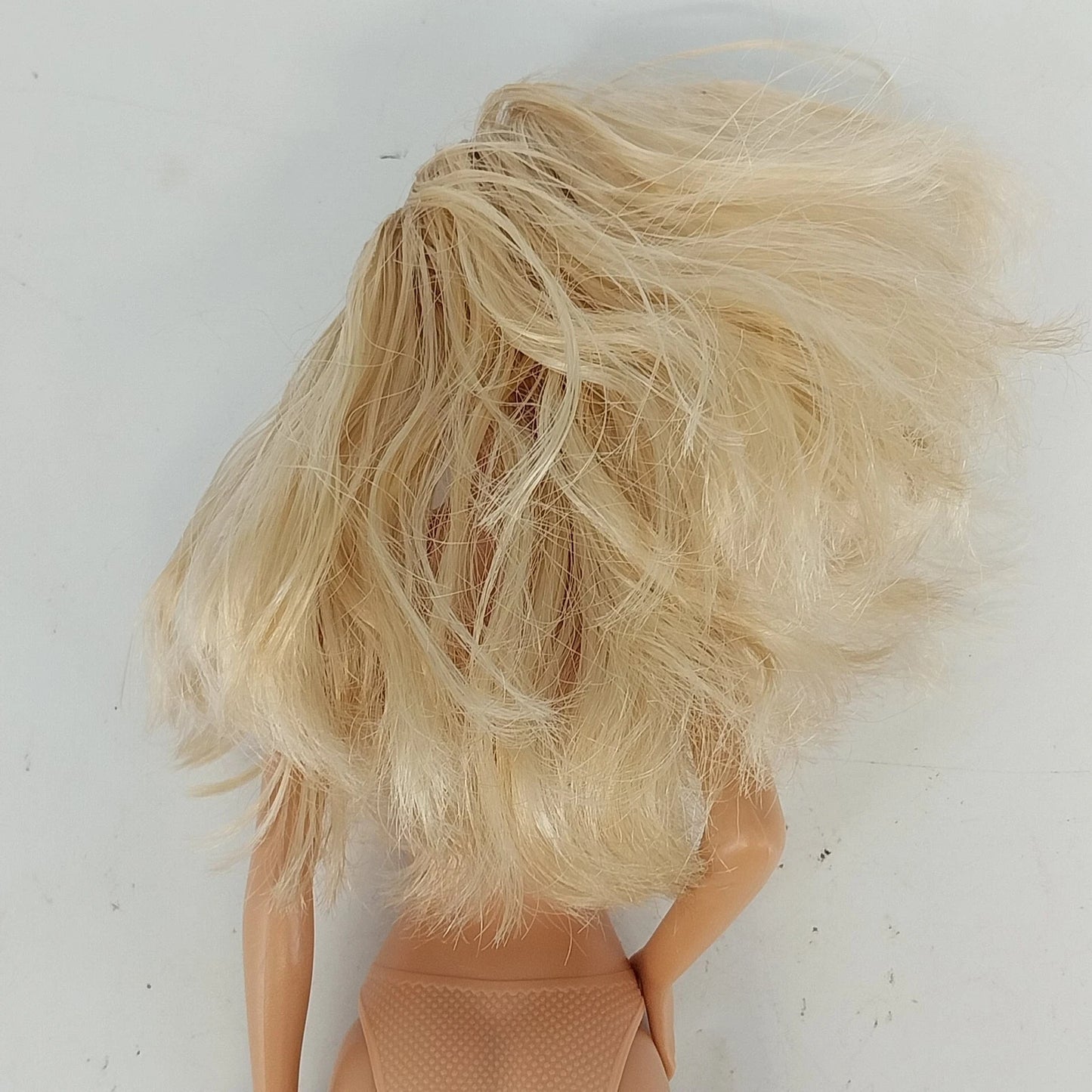 Mattel Barbie Doll 2005 Head 1999 Body Blonde Necklace
