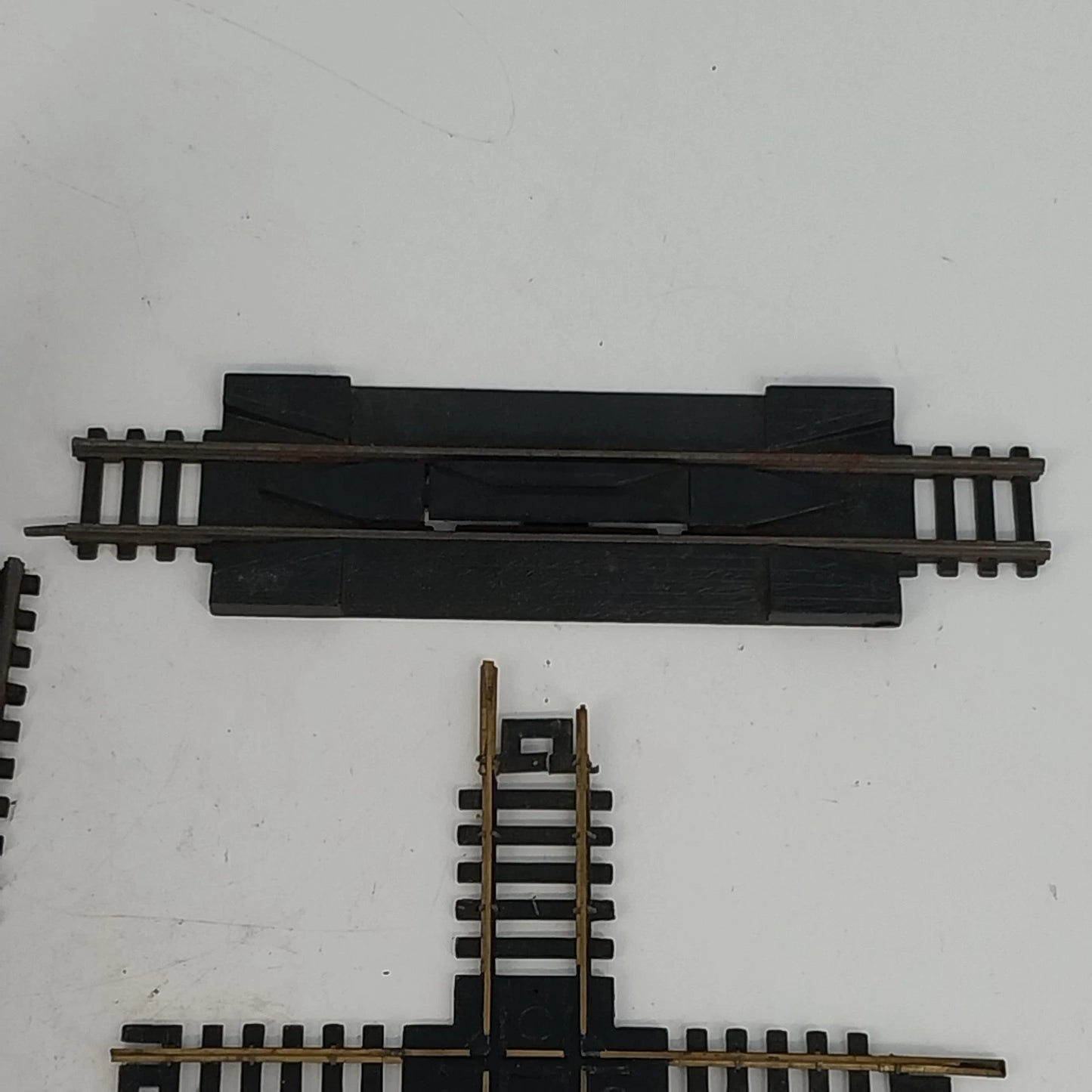 Vintage HO Scale Train Track Lot 16 Pieces Curved Straight Crossover