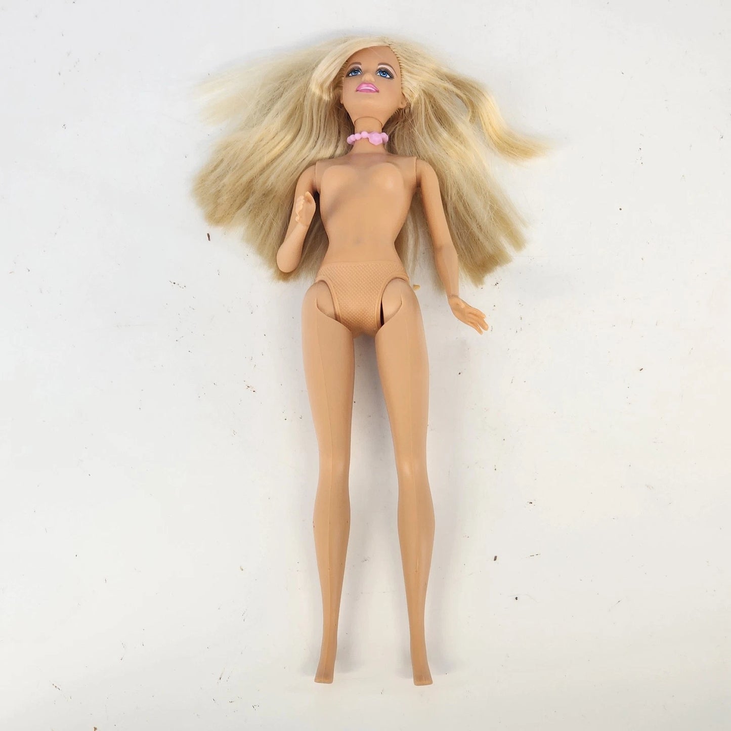 Vintage Mattel Barbie Doll Blonde Bendable Knees Pink Necklace