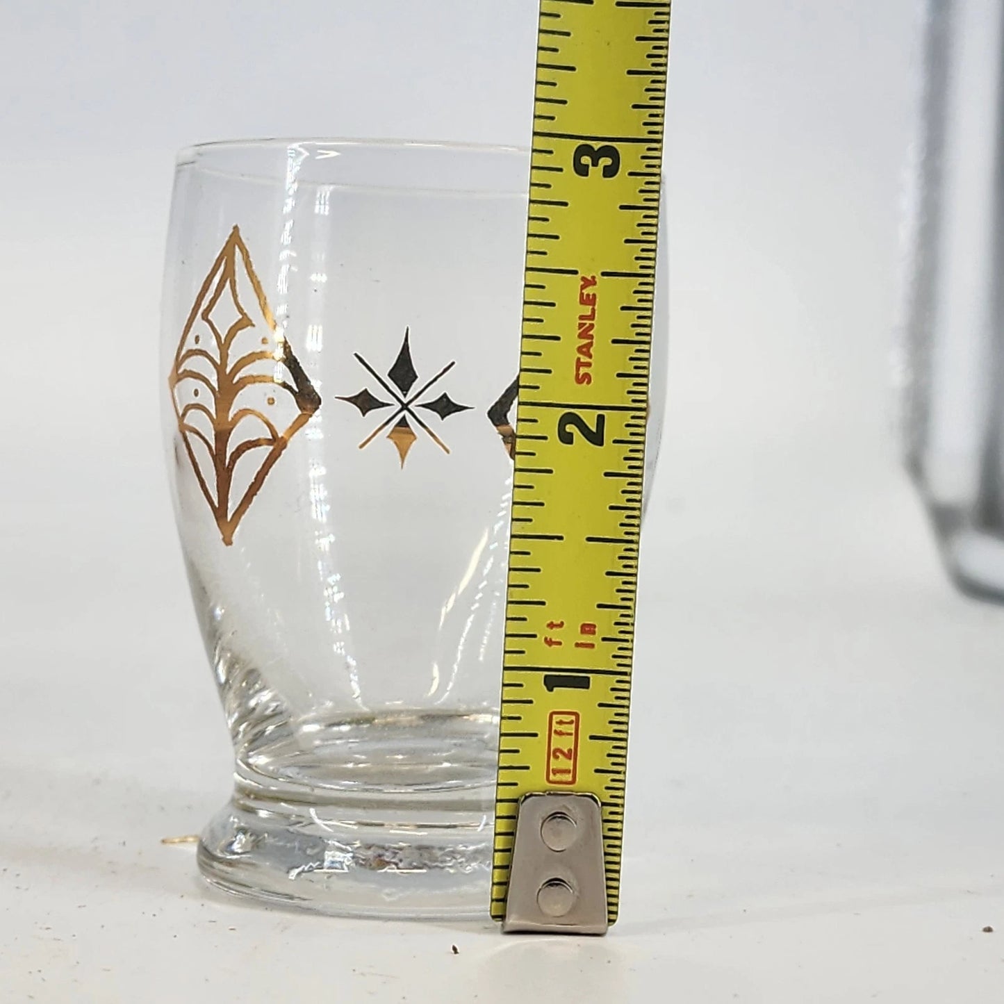 Floor 9 Whiskey Tasting Flight Set Wood Tray 4 Glasses Gold Rim Barware