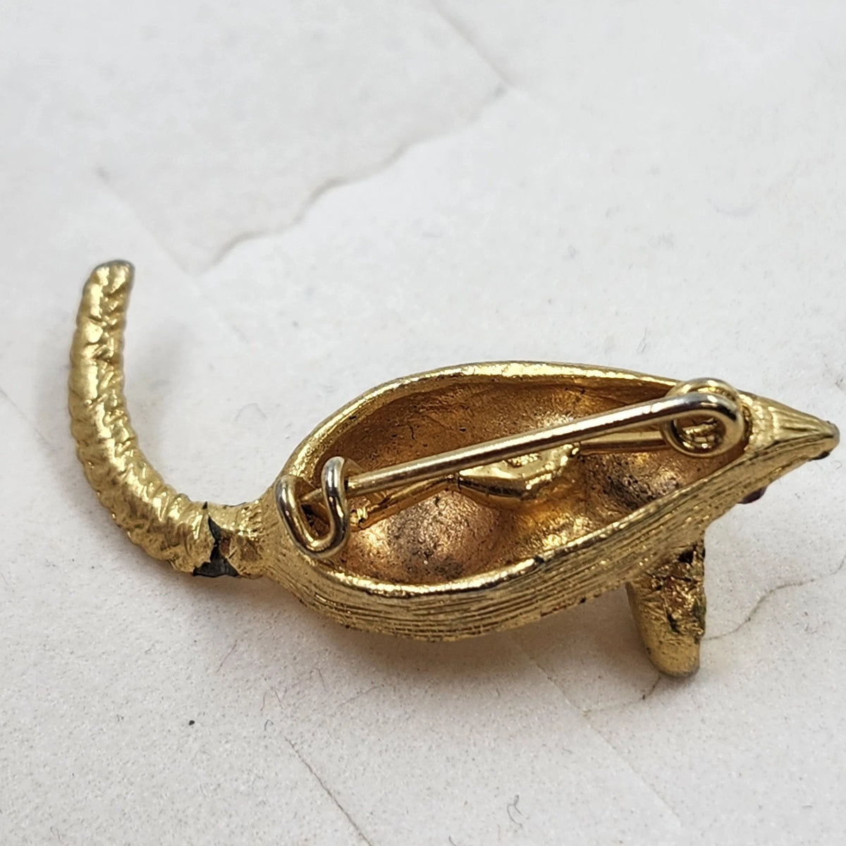 Gold Tone Mouse Brooch Pin Articulated Slinky Damaged Tail Red Rhinestone Eyes