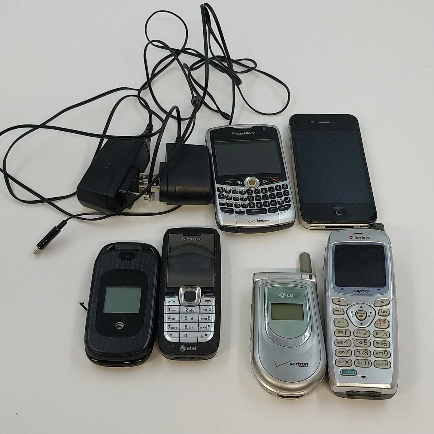 Apple Nokia BlackBerry LG Sanyo 6 Cell Phone Lot Parts Repair Chargers Vintage