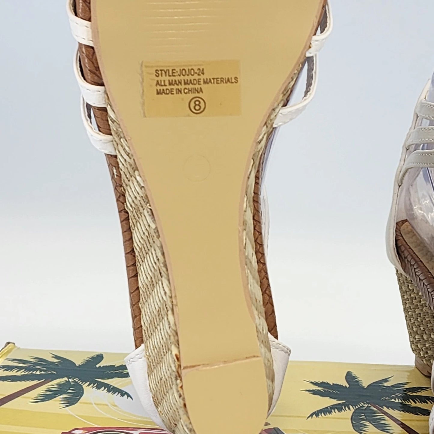 Forever JOJO-24 Sandals Women 8 White Floral Applique Open Toe Ankle Strap NWT