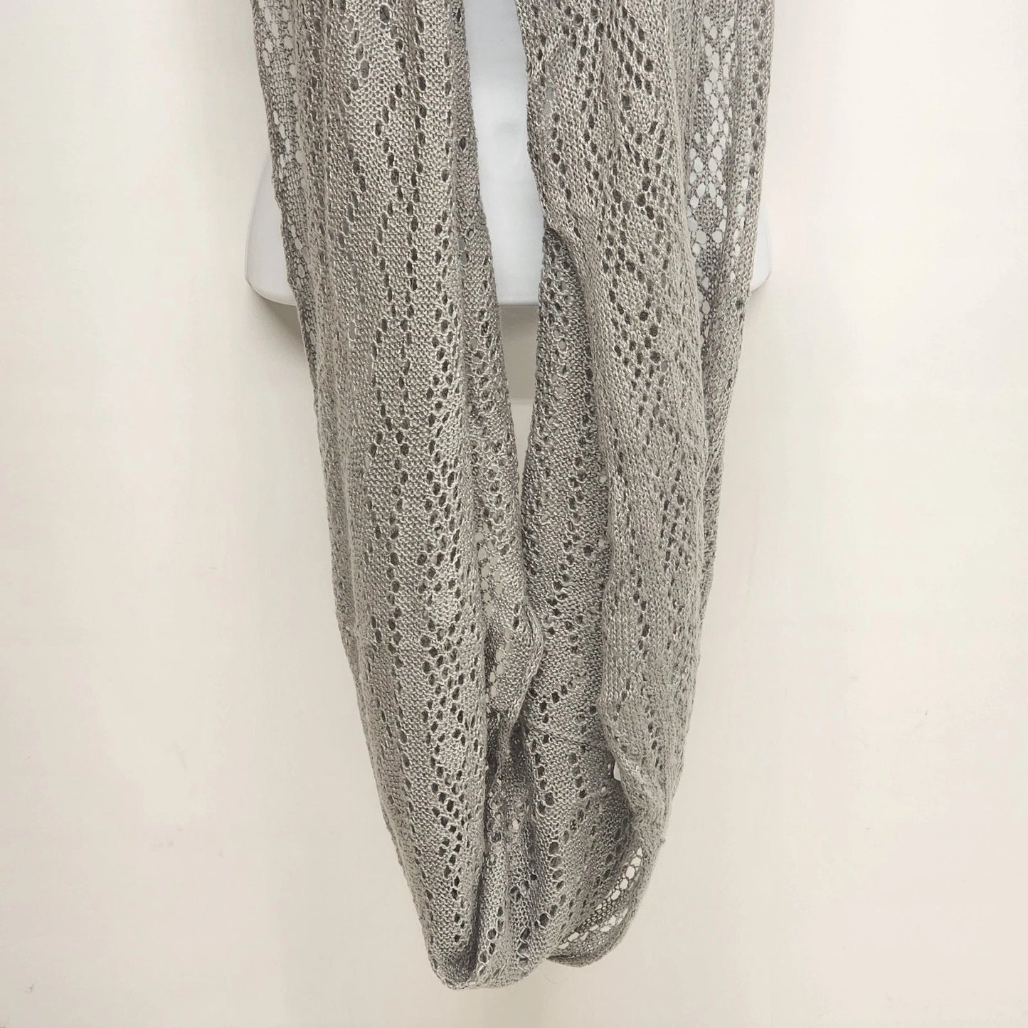 Grey Lace Knit Scarf 35.5" Triangle Shawl Soft Acrylic Open Weave Boho Wrap Vtg