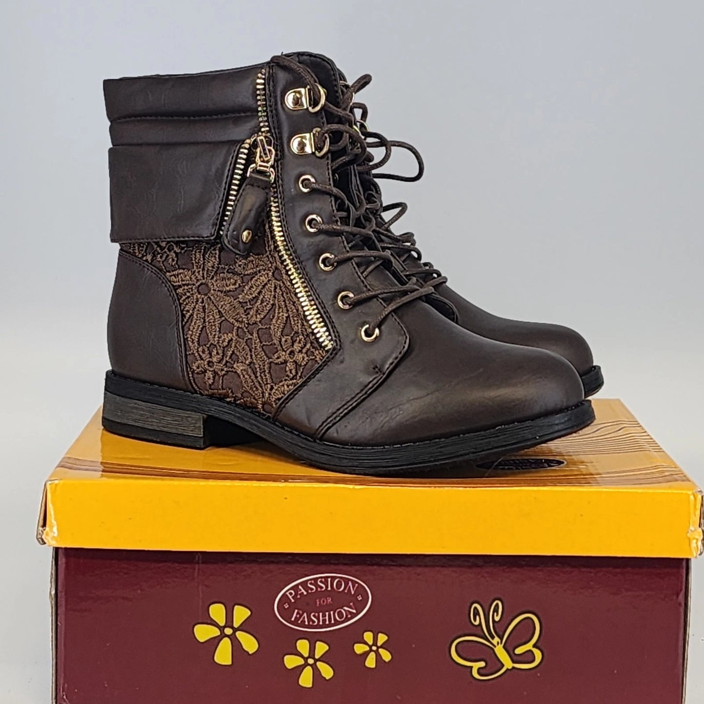 Forever Link Sevilla-66 Combat Boots Women Size 8 Brown NWT