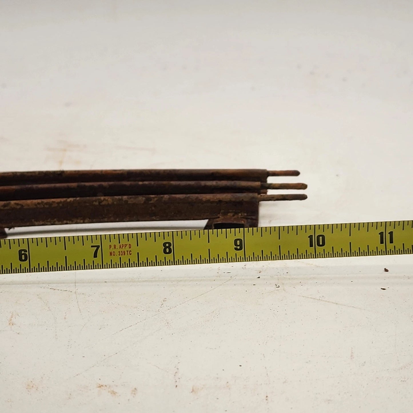 11 Model Train Curve Track Sections O Gauge 31" Diameter Brown Ties Rusty