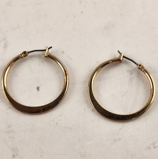 Single Set Of Golden Plated Hoop Earrings Round Shape With Clip