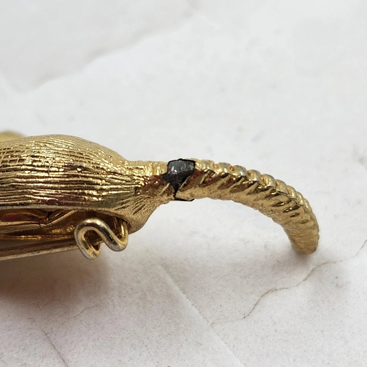 Gold Tone Mouse Brooch Pin Articulated Slinky Damaged Tail Red Rhinestone Eyes