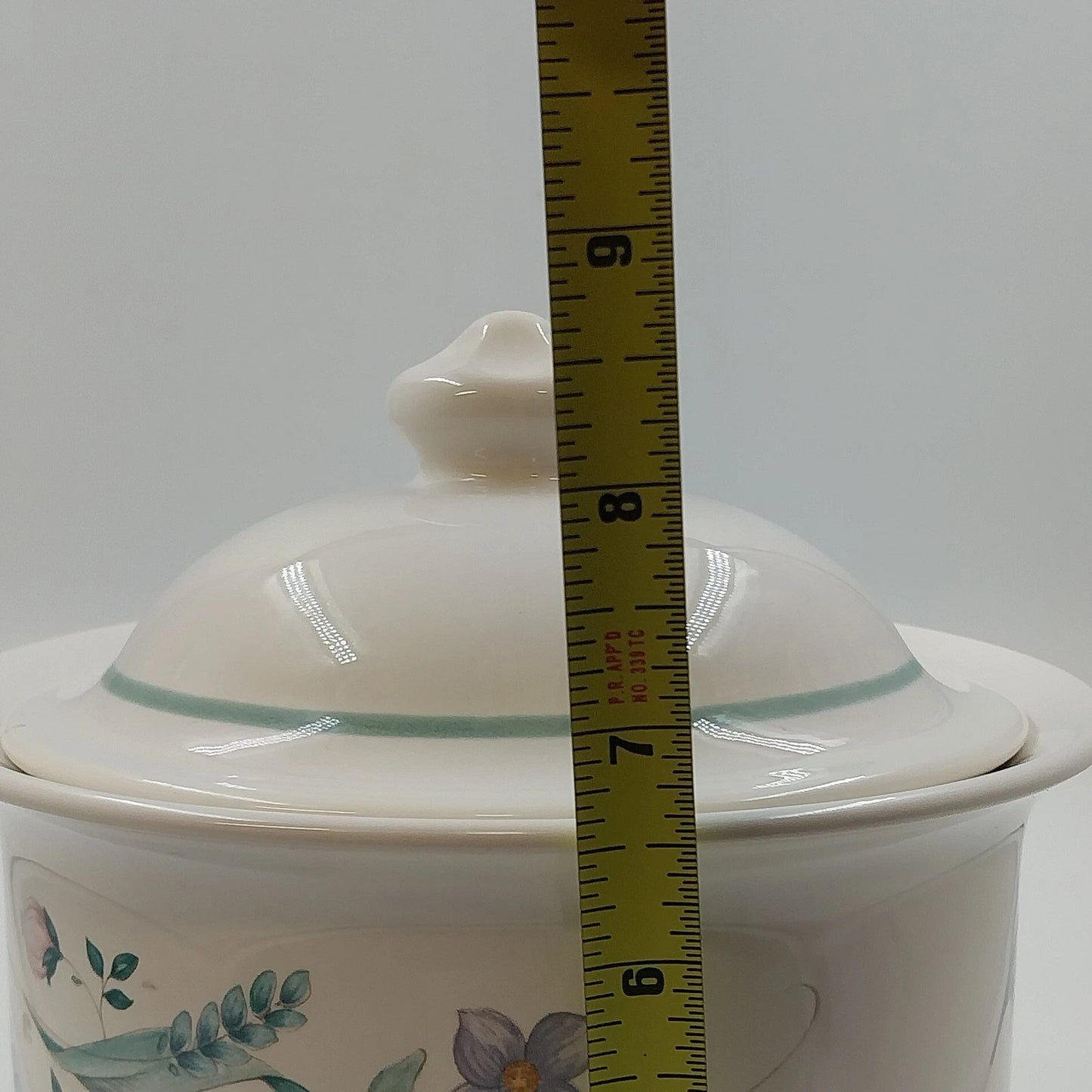 Pfaltzgraff April Medium Canister with Lid Stoneware Storage Jar 8.75"