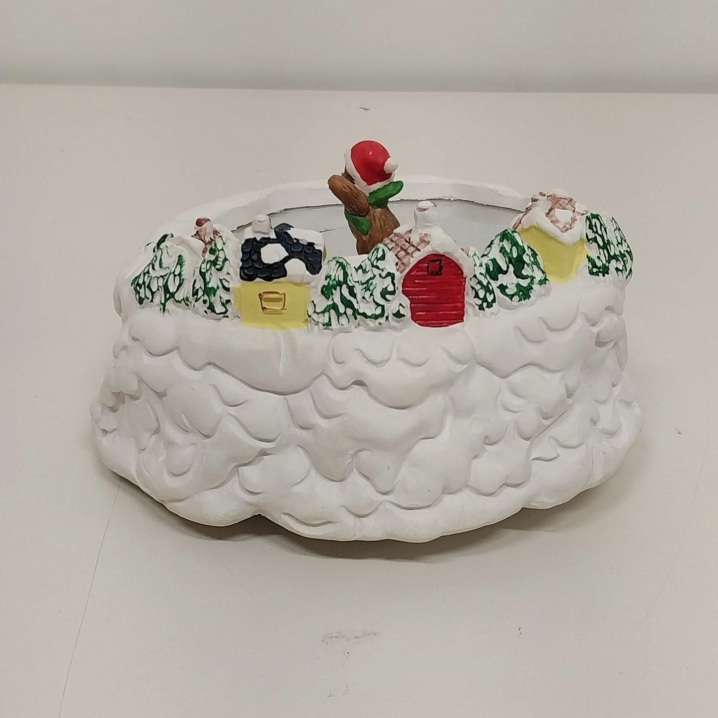 Christmas Around the World Skating Bear Musical Music Box 54-586 Original Box