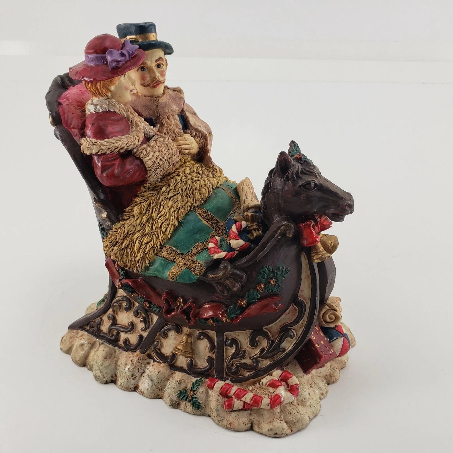 Dickens Collectible Couple Horse-Drawn Sleigh Windsor Collection w Box 24881 Vtg