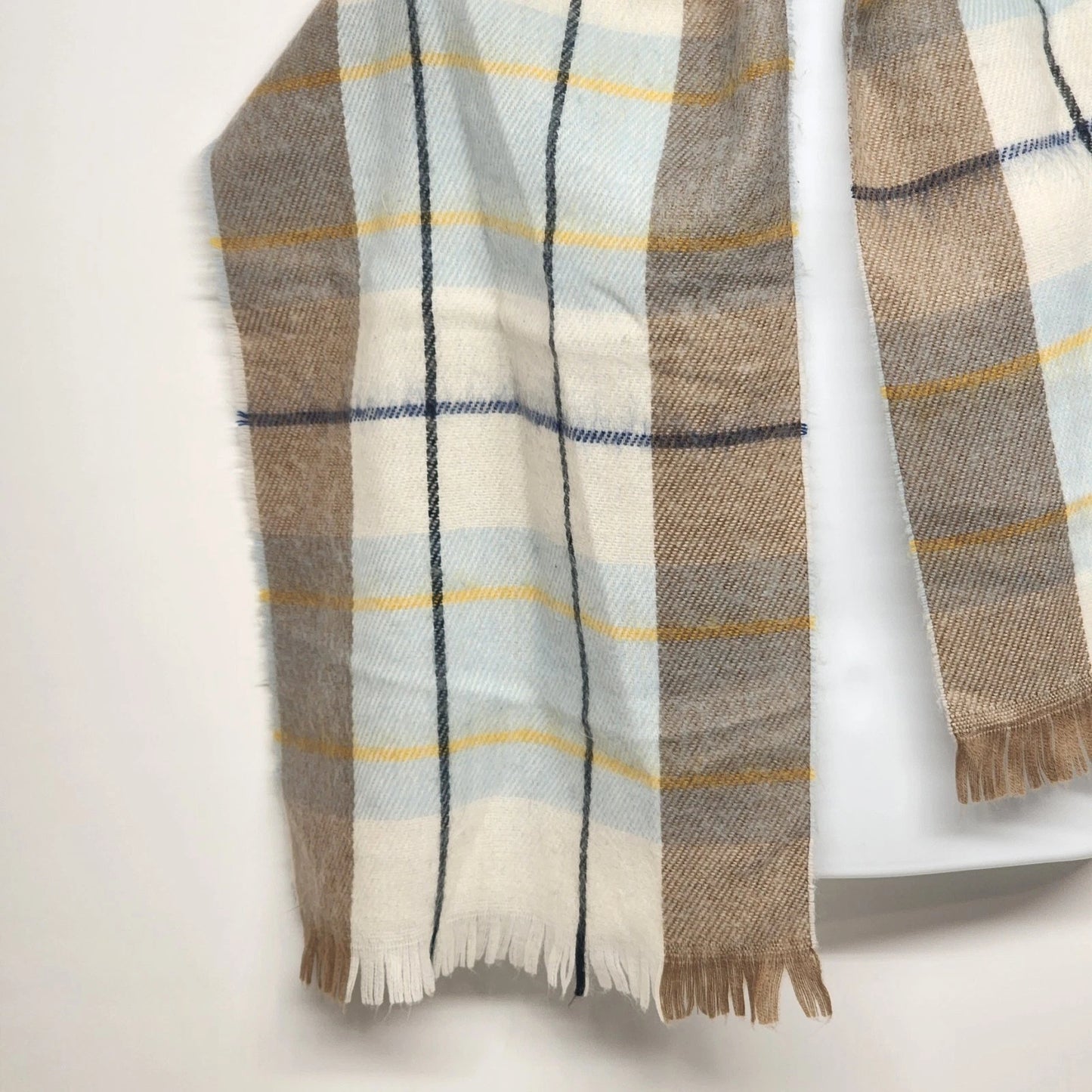 Celvin Tan White Beige Cashmere Feel Scarf Fringe Japan