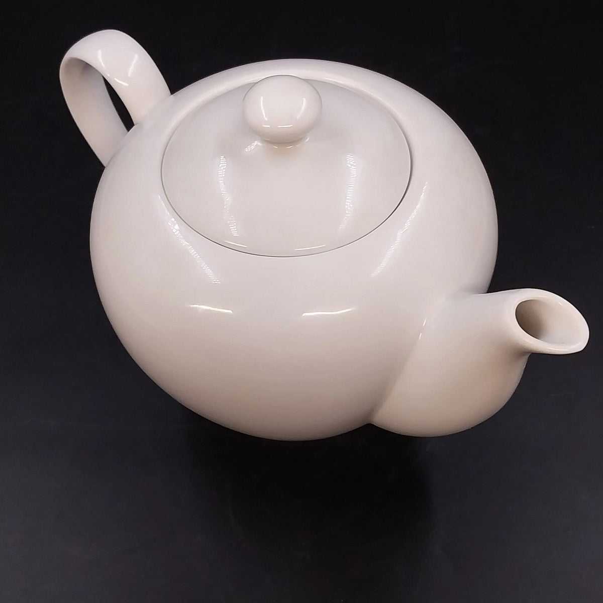 Crate & Barrel Monno Bangladesh White Ceramic Porcelain Teapot with Lid 5.5" Vtg