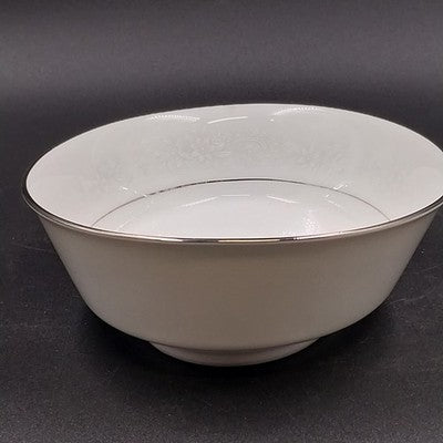 Noritake Cumberland Oval Vegetable Bowl 9.75" White Flowers Platinum Trim Japan