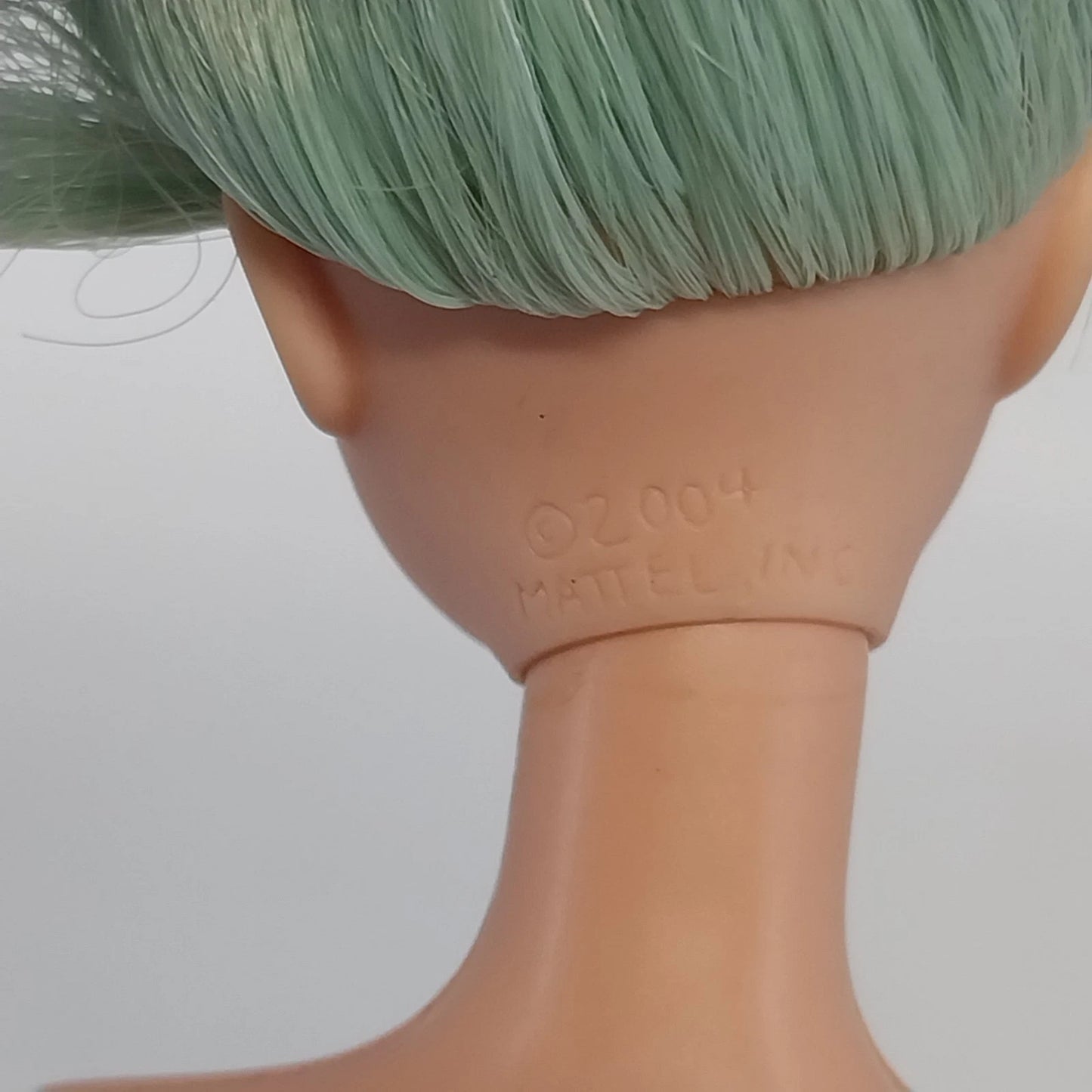 Mattel Barbie Fairytopia Fairy Doll Green Hair Blue Dress Head 1999/2005 Body
