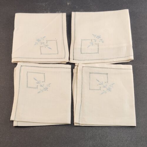 Set of Four White and Blue Linen Table Cloth Napkins Vintage 10½ W x 10½ L