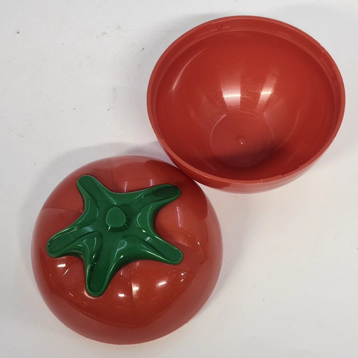Tomato & Lemon Food Saver Keeper Containers Set of 2 Plastic Produce Storage