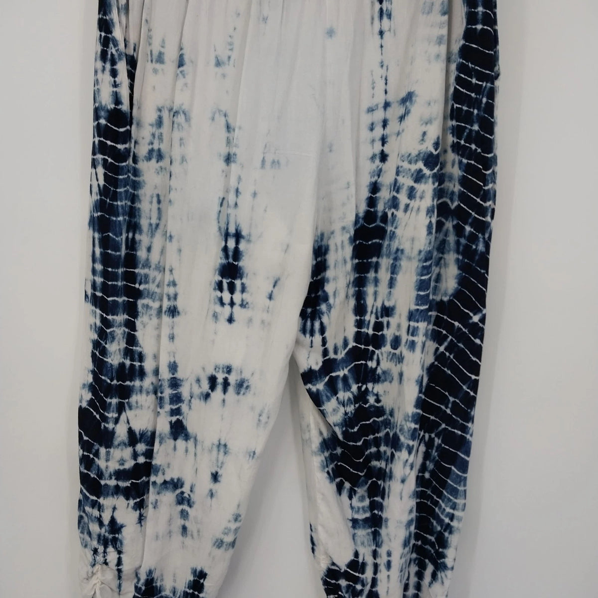 Khakis & Company Women's Blue White Tie-Dye Harem Balloon Boho Pants Medium