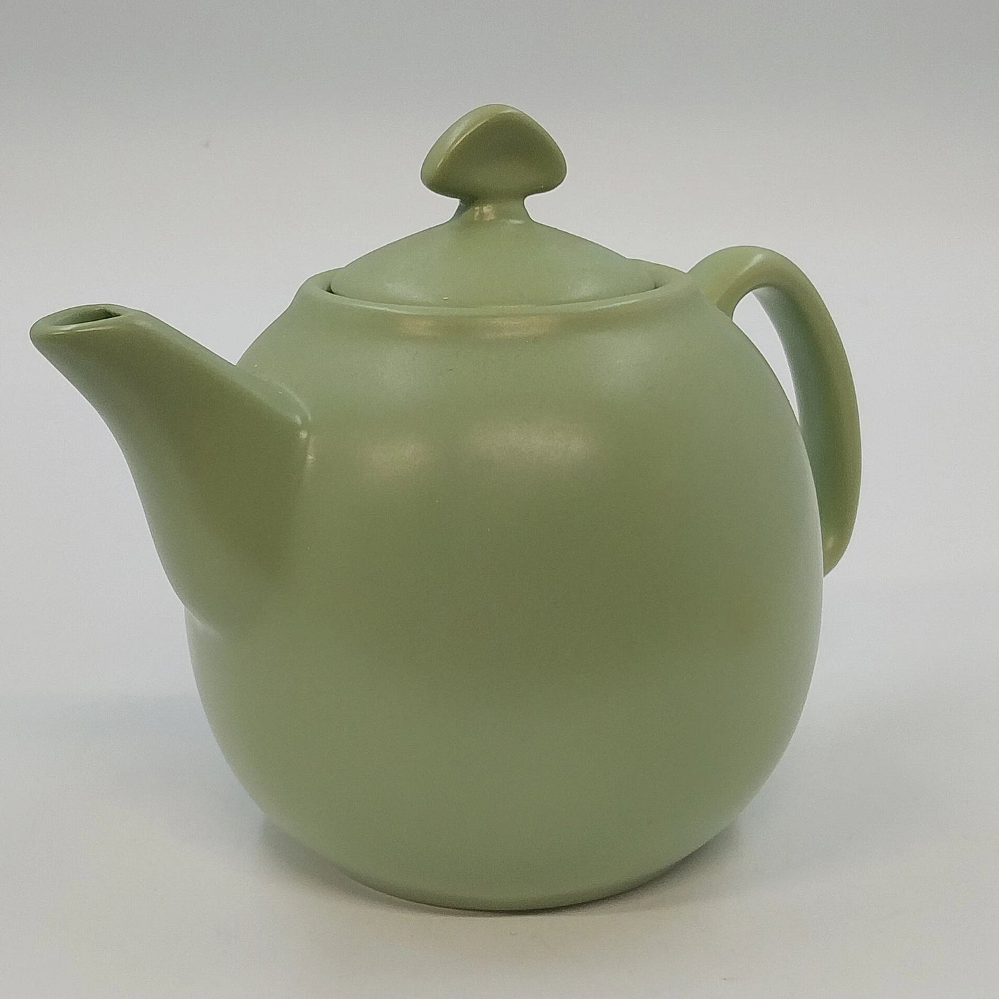 Chantal 92-TP10 Solid Green Teapot with Lid Stoneware Ceramic 0.75 Qt Vtg 2003