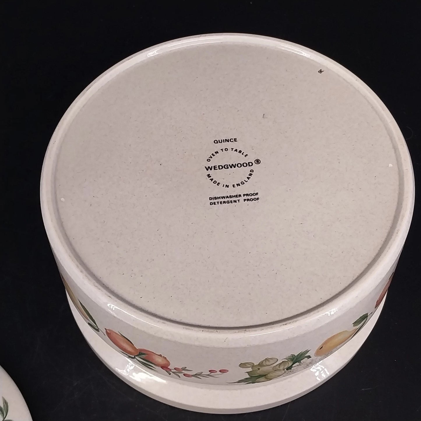 Wedgwood Quince Covered Casserole Dish 1.5 Qt w Lid Oven to Table Fruits England