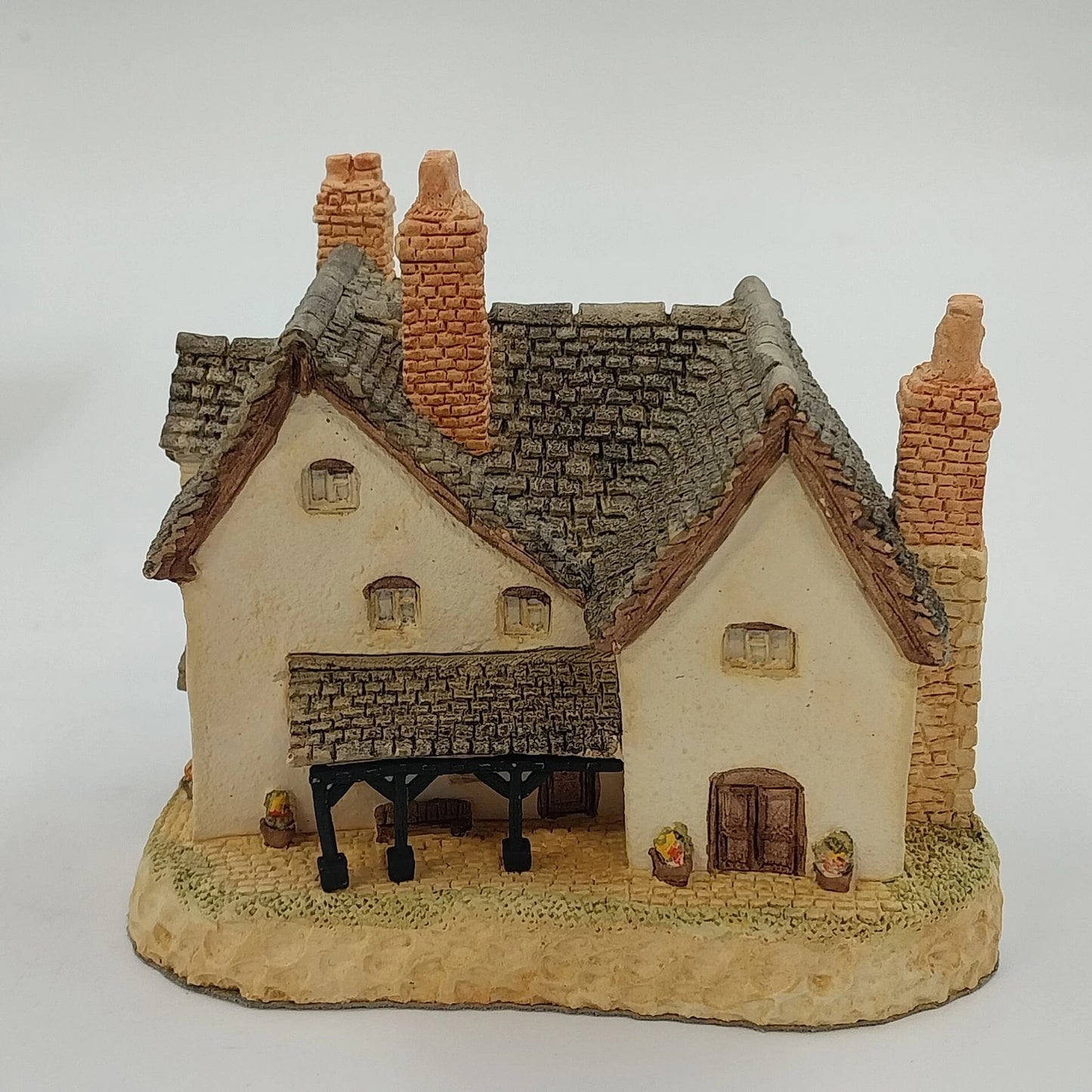 David Winter Cottages Benbow's Farmhouse Herefordshire 1987 COA Original Box