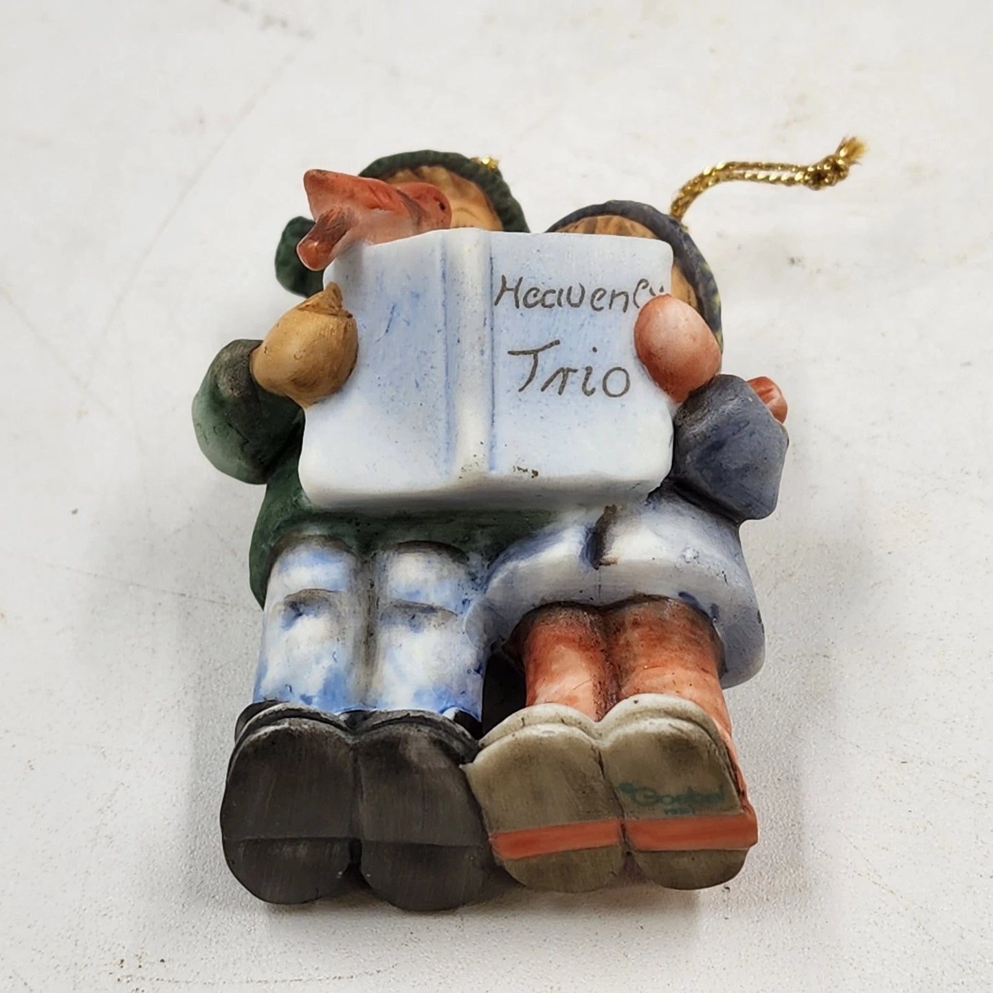 Berta Hummel HEAVENLY TRIO Ornament 1997 Goebel Carolers Cardinal Porcelain 3"