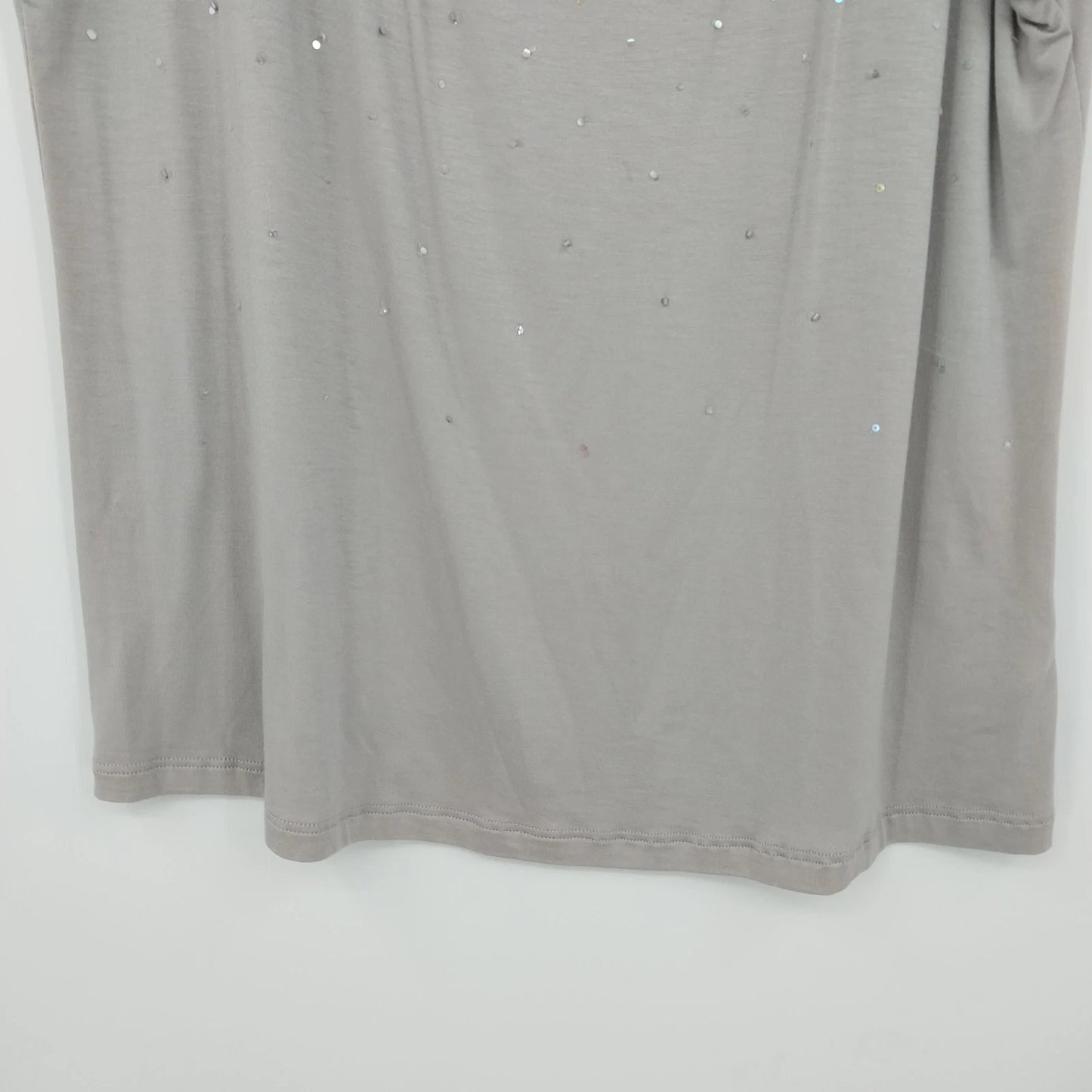 XXI Gray Rhinestone Embellished Top Women's Medium Scoop Neck Short Sleeve