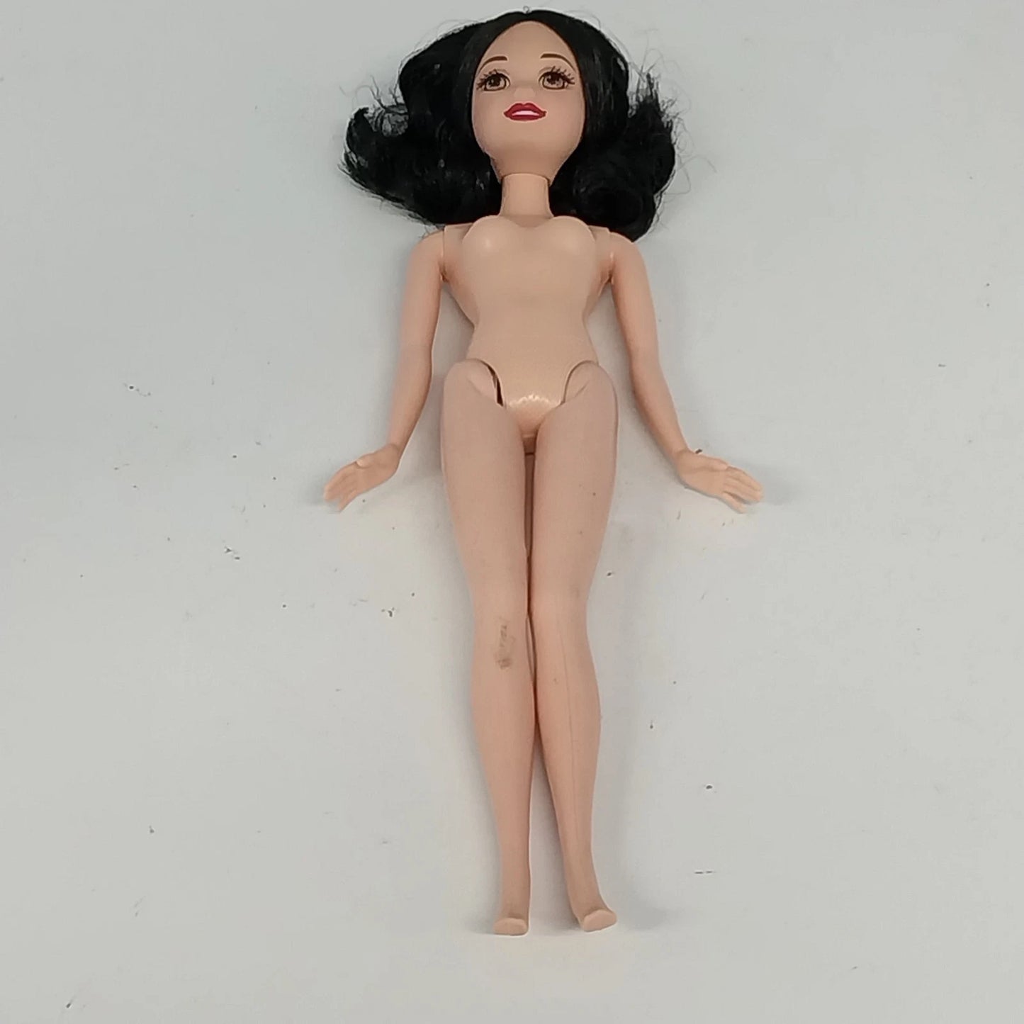 Mattel Disney Snow White Princess Doll Black Hair Bendable Knees 2006 Nude