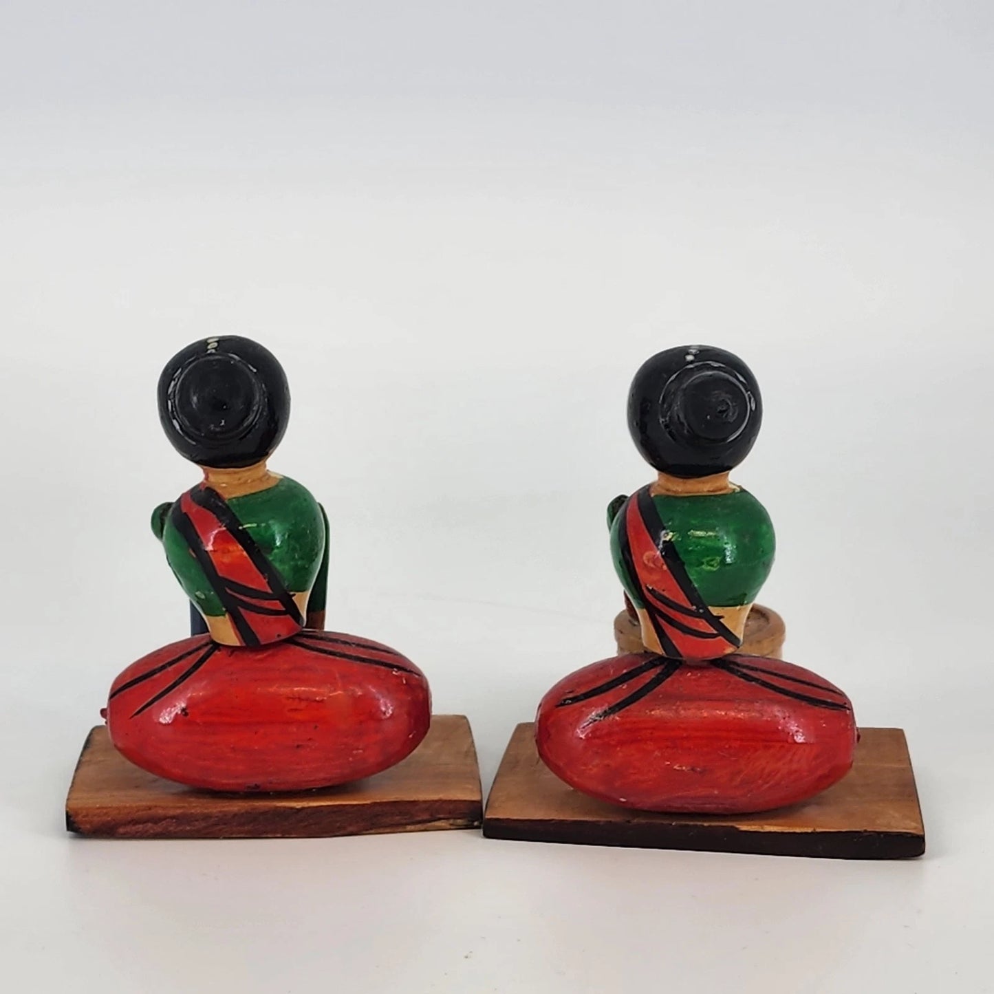 Channapatna Handmade Wooden Dolls Set of 2 Sitting Ladies Karnataka India Toys