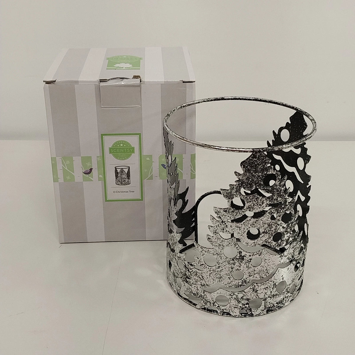 Scentsy O Christmas Tree Mini Warmer Silver Metal Openwork Holiday Boxed