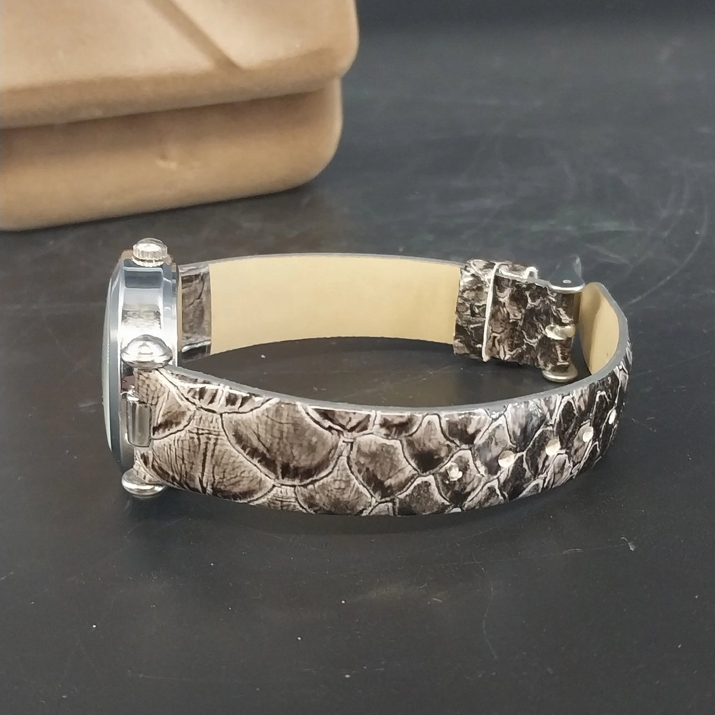 Kim Rogers Women's Watch 16366 Silver Tone Gray Snakeskin Band Boxed New Battery