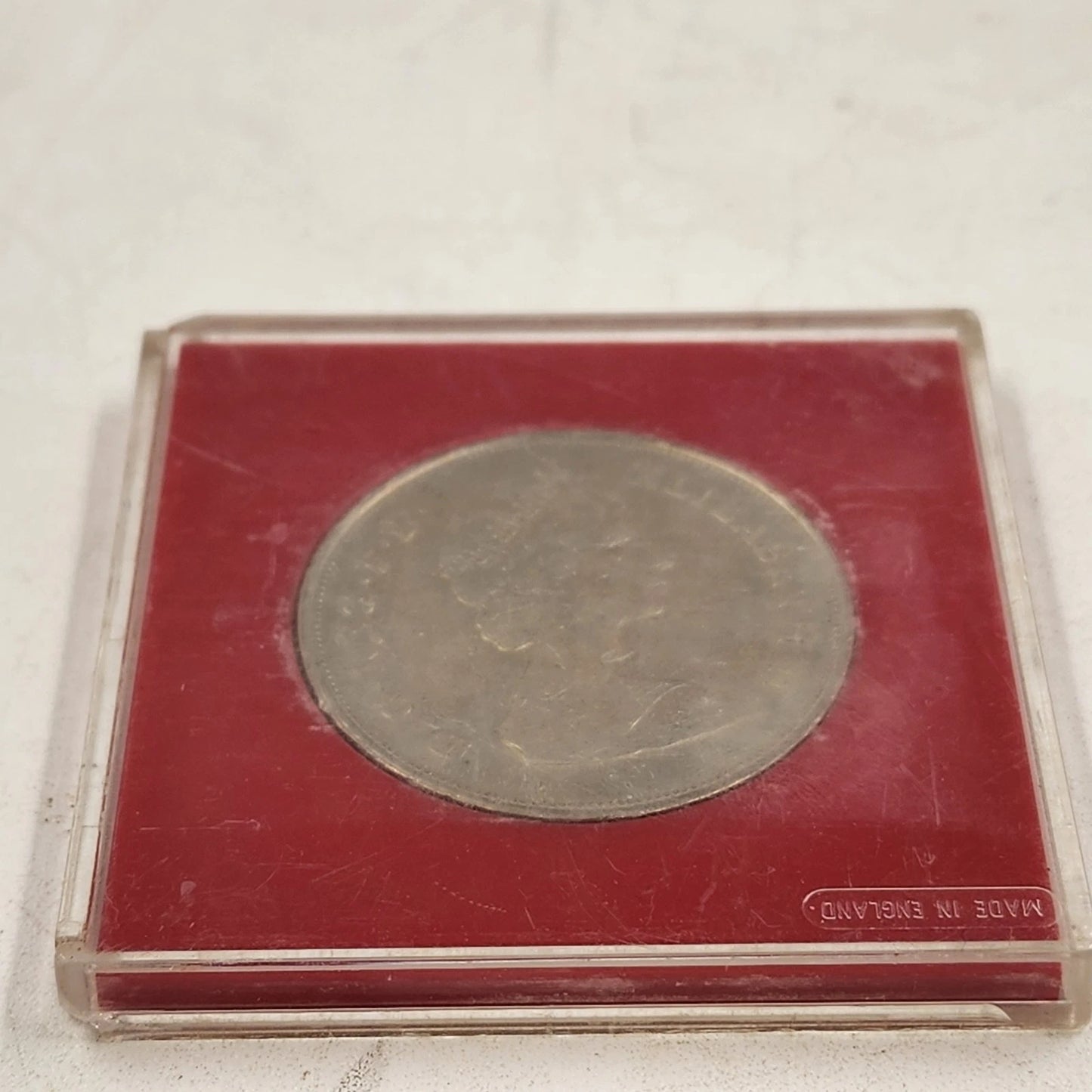 Prince Charles & Lady Diana Royal Wedding Commemorative Crown Coin July 29 1981