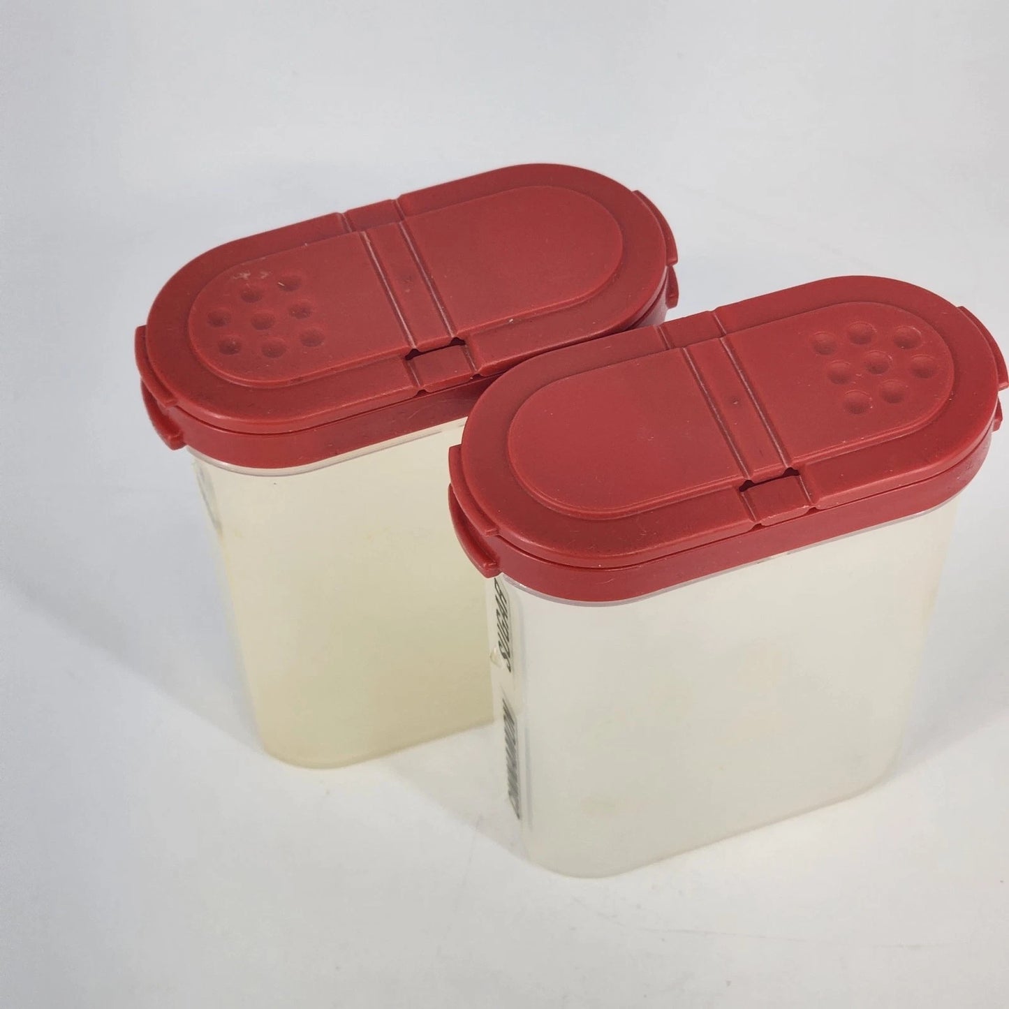 2 Tupperware Modular Mates Spice Container Shakers 1846-19 Red Lids 1845-16 Vtg