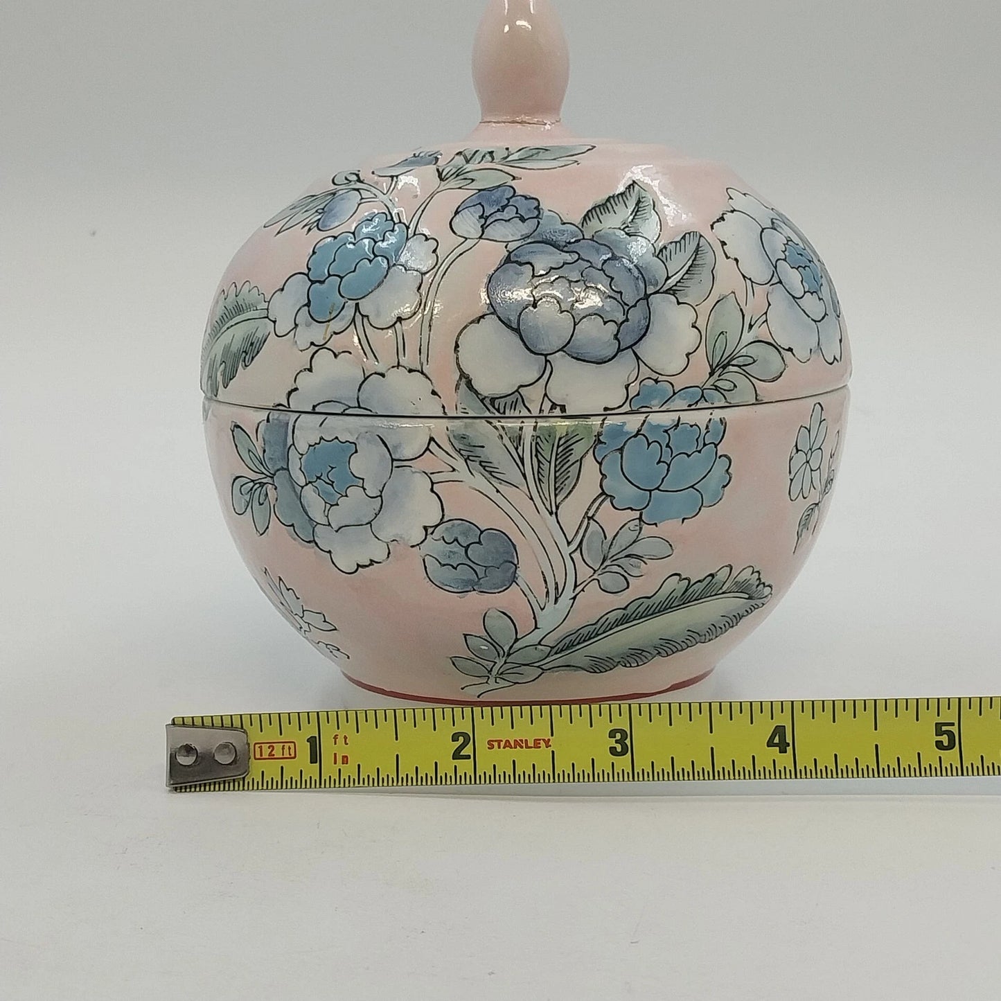 Chinese Hand Painted Porcelain Covered Bowl Pink Blue Floral Ginger Pot Jar Vtg