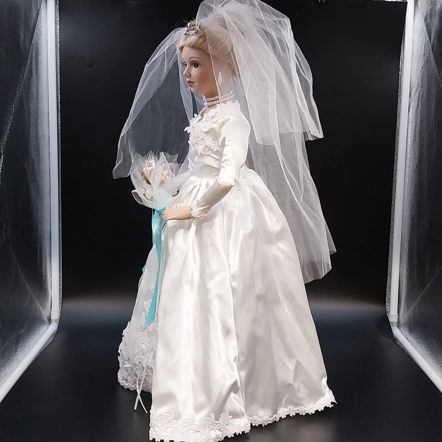Porcelain Bride Doll 20" Blonde Blue Eyes Wedding Gown Veil Pearl Necklace Vtg