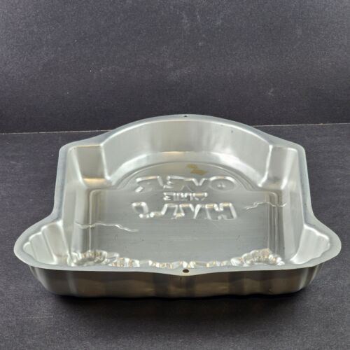 2 Wilton Cake Pans 1995 Over the Hill 2105-1237 and 1976 Model T Car 508-434