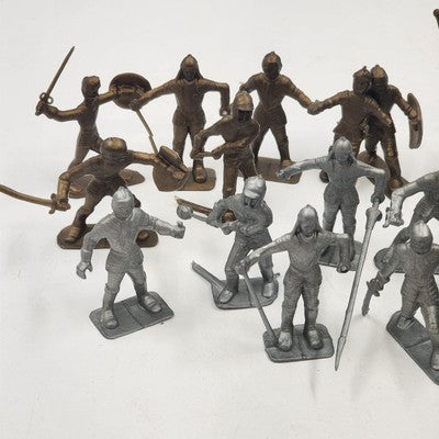 31-pc Medieval Soldier Infantry Knight Warrior Horses Figure Plastic Playset Toy
