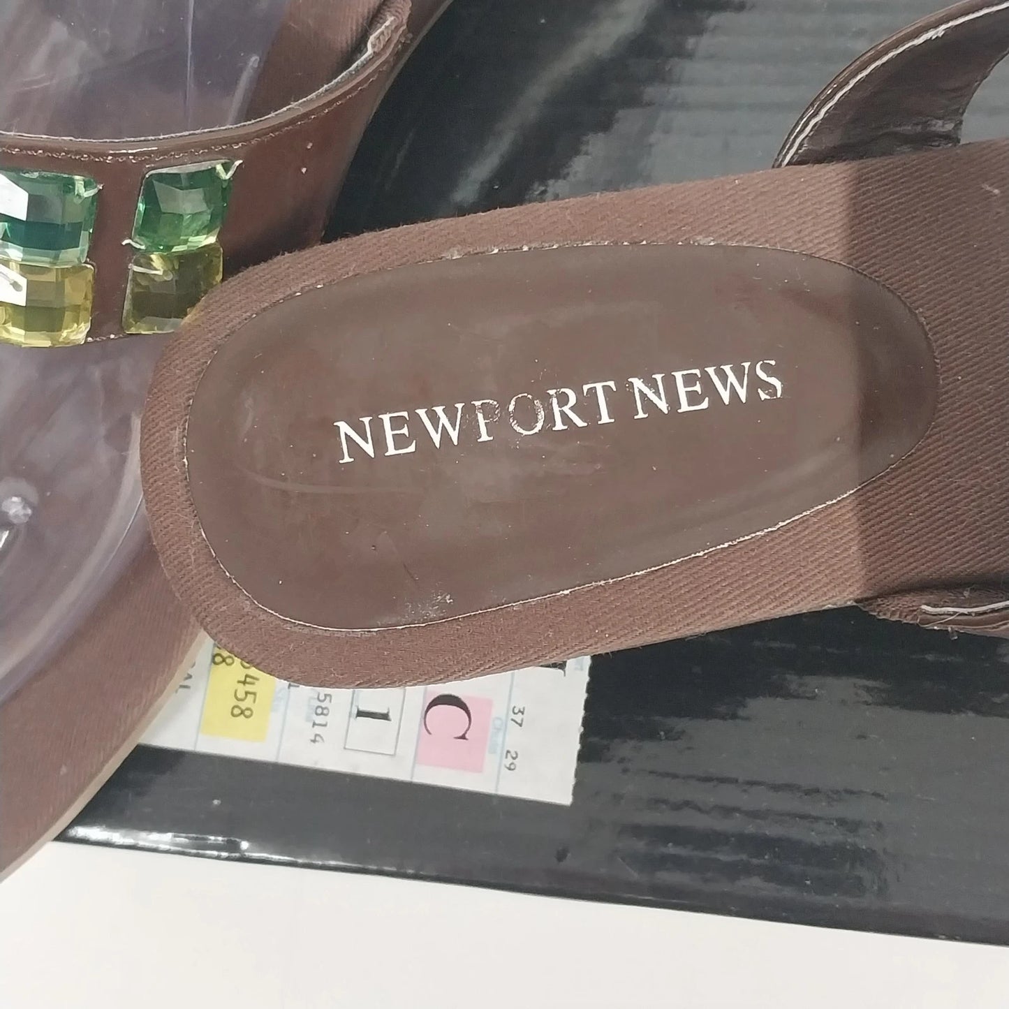 Newport News Rhinestone Thong Slide Sandals Womens Size 8 Brown