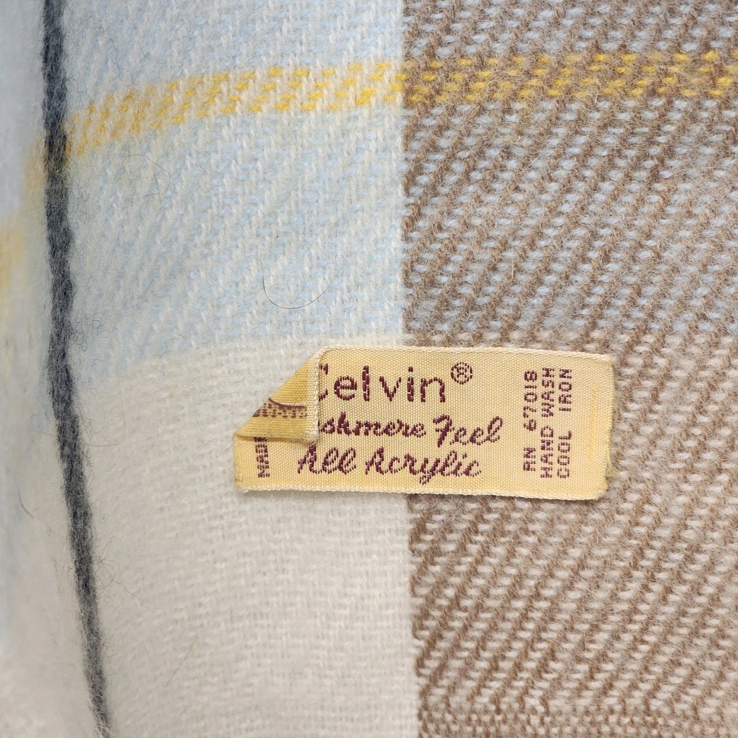 Celvin Tan White Beige Cashmere Feel Scarf Fringe Japan