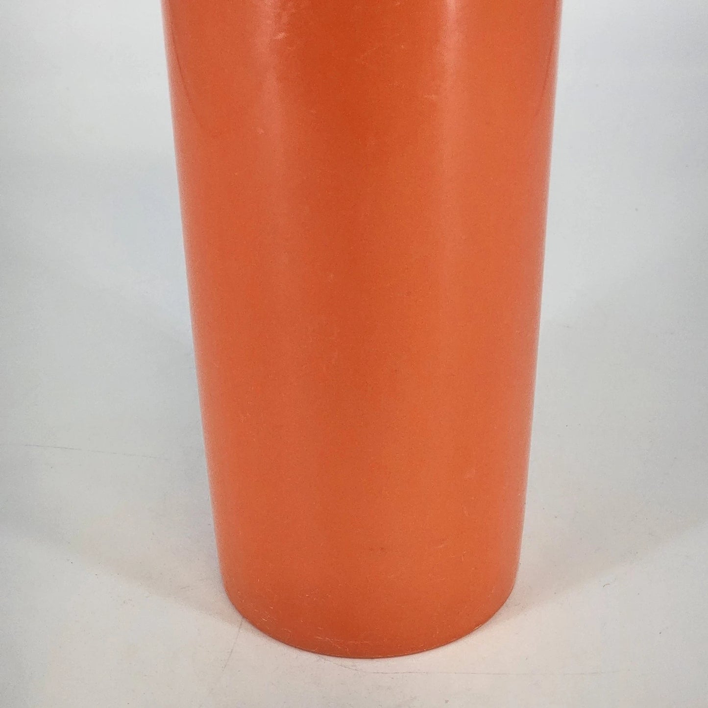 Tupperware 32oz Orange Drink Container 262 3 Flip Top Lid 603 1