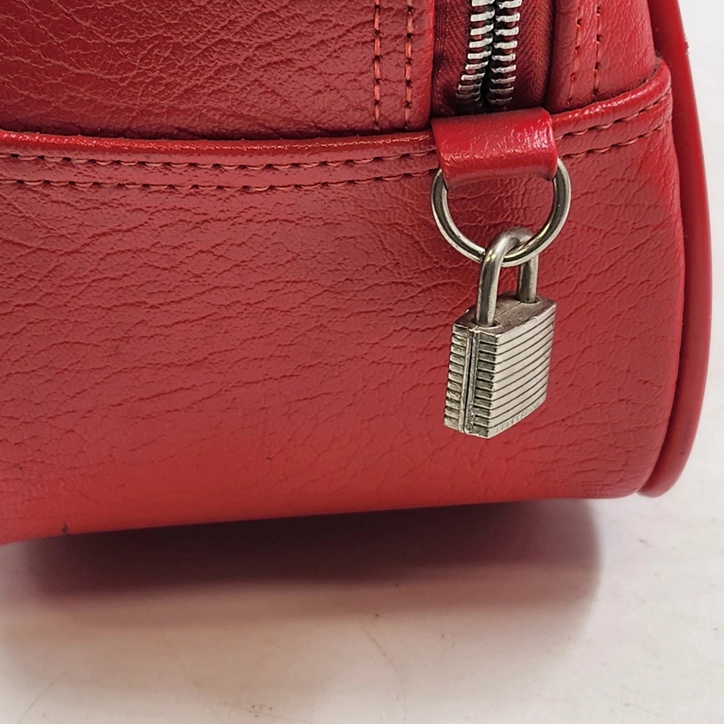 Amelia Earhart Travel Shoulder Bag Red Carry-On Luggage Footed 17" Vintage USA