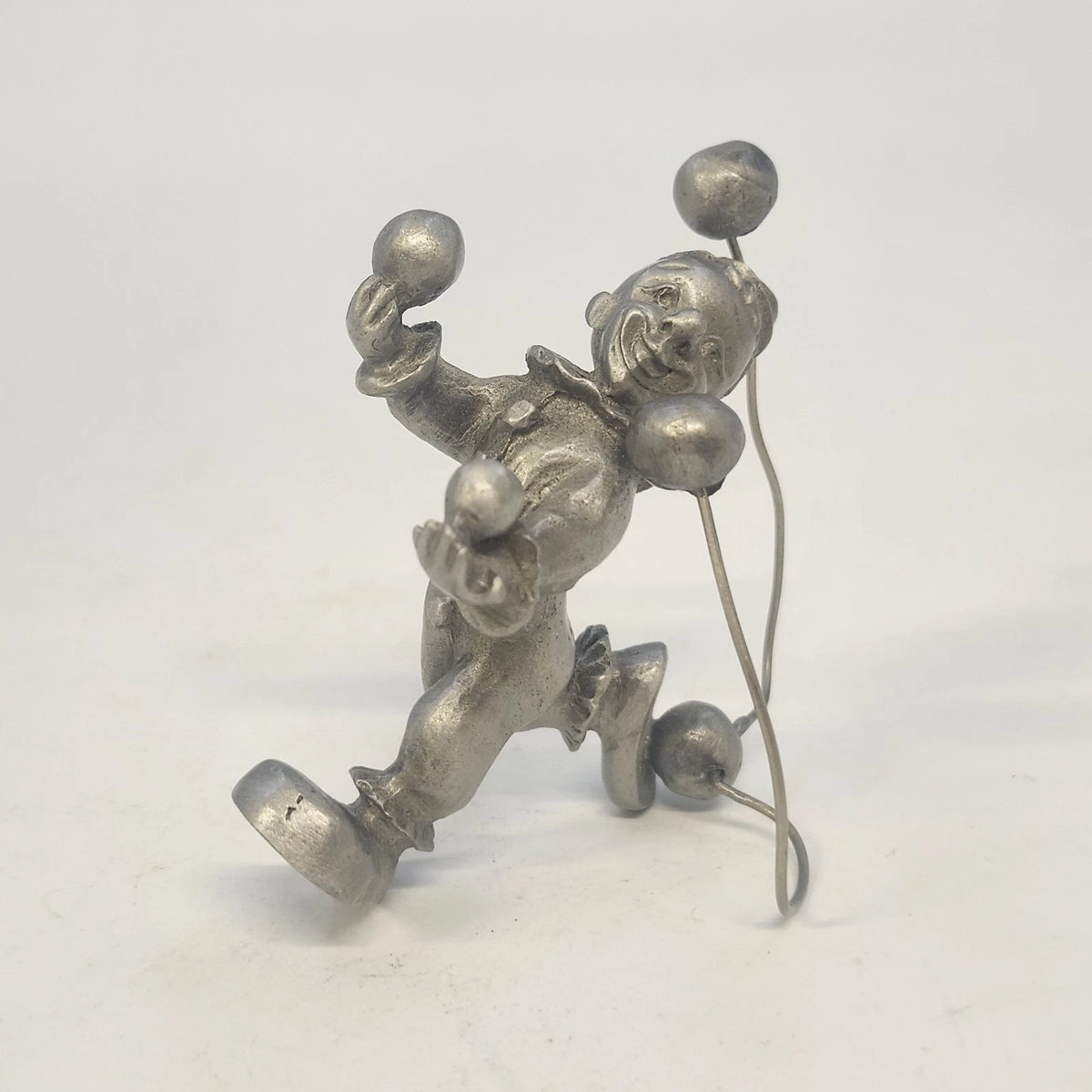 Rawcliffe Pewter Juggling Clown Figurine P Davis Wire Balls Silver Gray 1979 Vtg