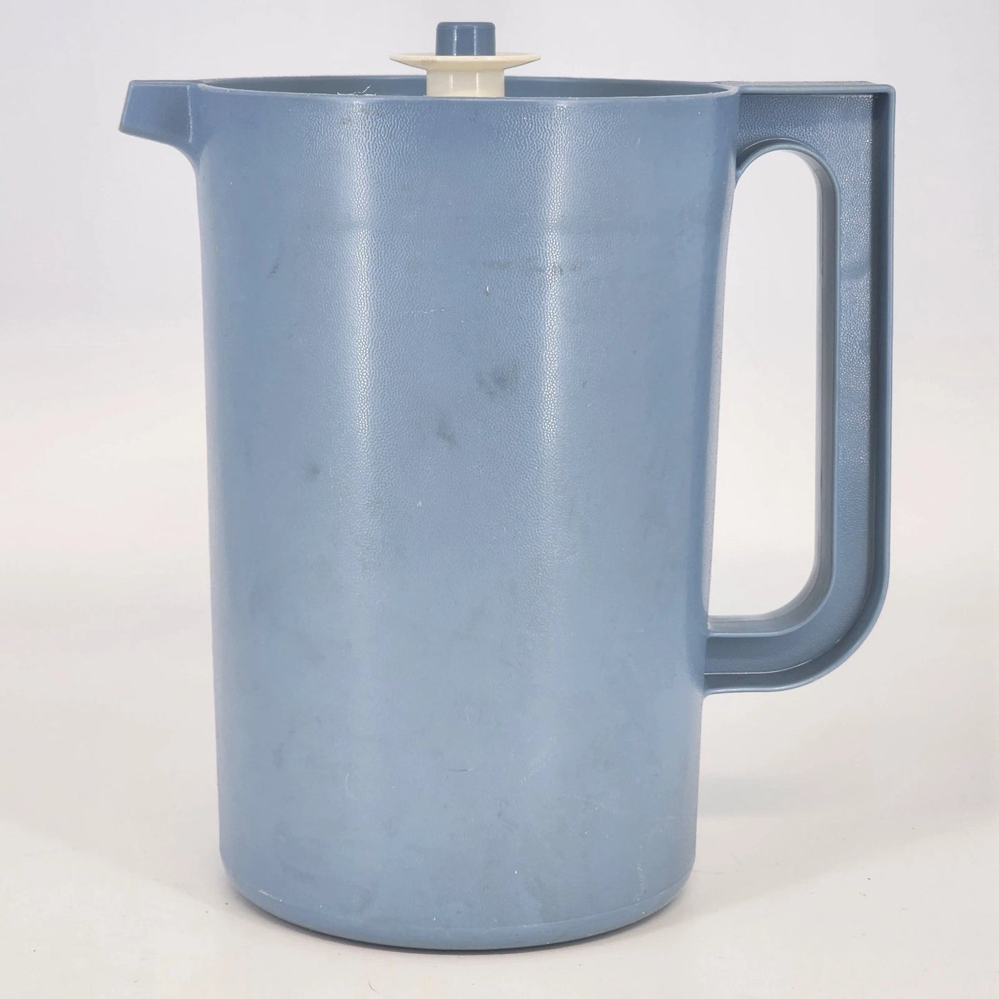Tupperware 2 Qt Blue Pitcher Push Button Lid Model 1676