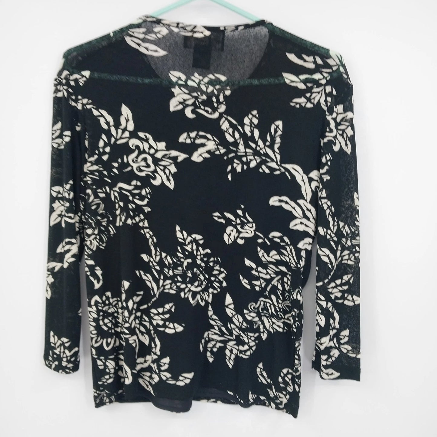 Requirements Women's Floral Stretch Long Sleeve Top Black White Size M Casual