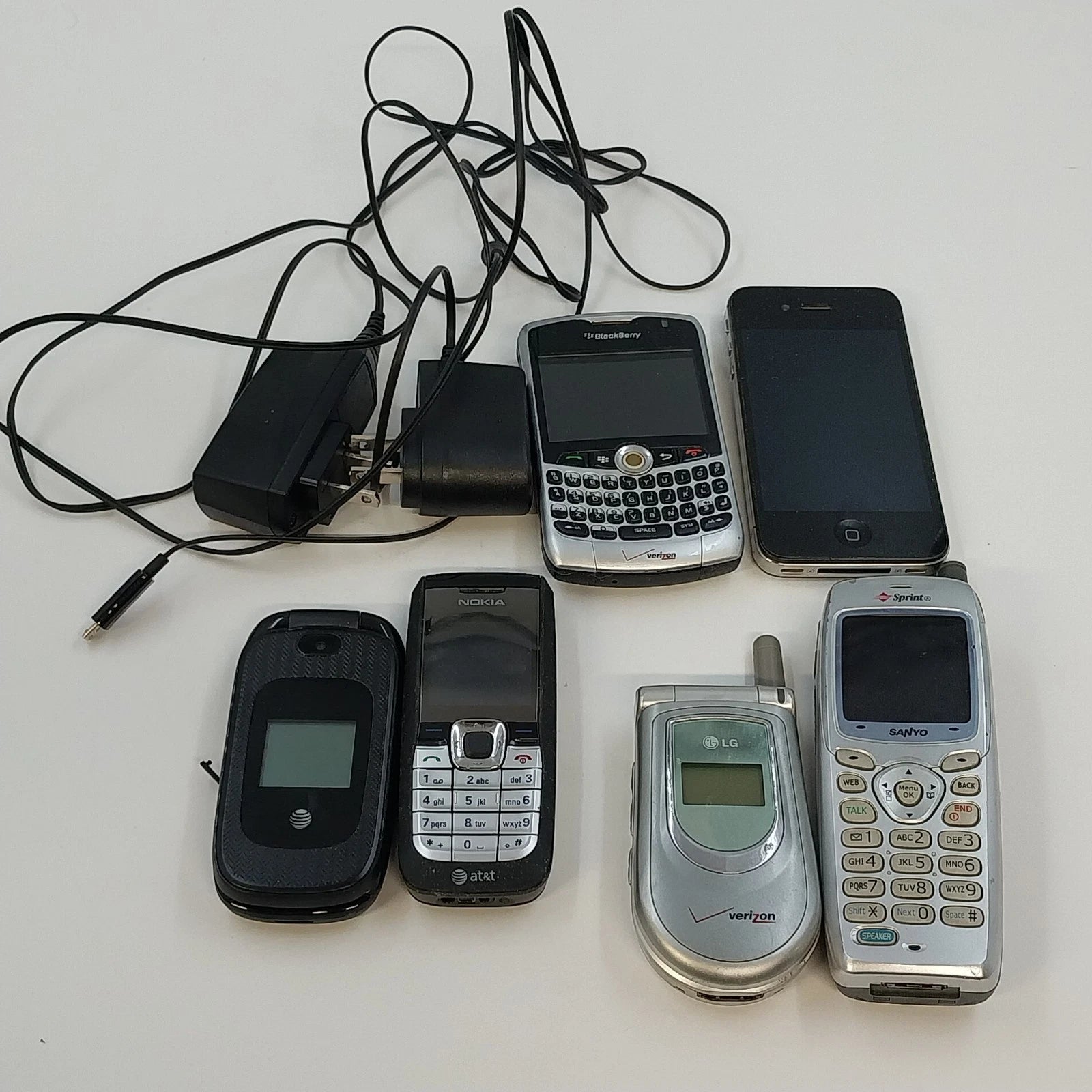 Mixed Apple Nokia BlackBerry LG Sanyo cell phone lot