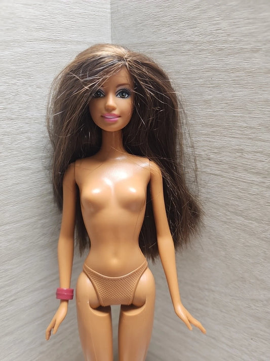 Barbie articulated brunette poseable jointed doll