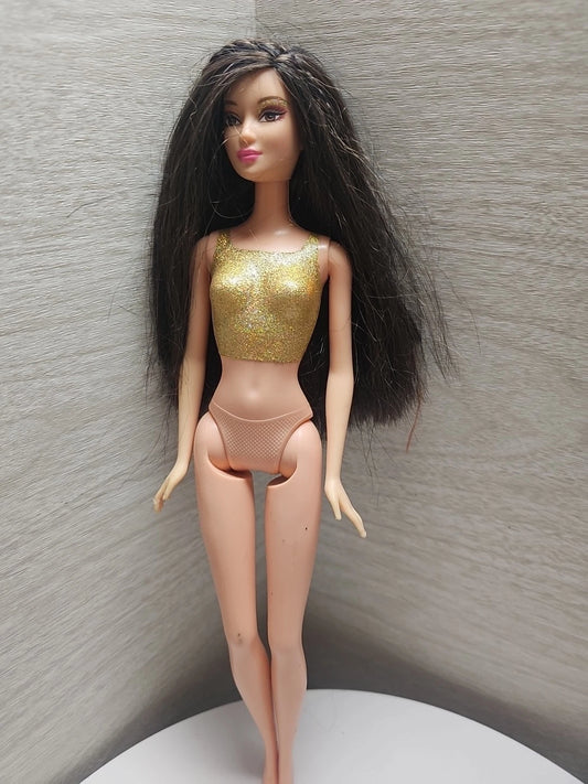 Barbie Lea Fashion Fever doll brunette gold bodice