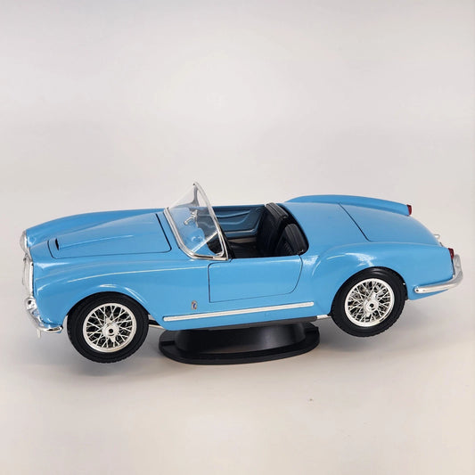 Bburago 1955 Lancia Aurelia B24 Spider 1:18 light blue diecast model