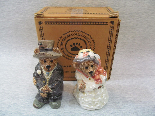 Boyd's Bears Grenville Beatrice True Love salt and pepper shakers